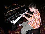 Muscat 05 Al Bustan 07 Playing Piano In Lobby